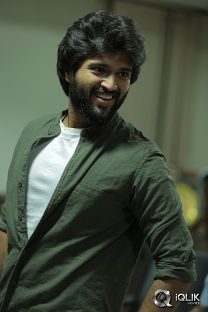 Yevade-Subramanyam-Movie-Promotions-at-CBIT